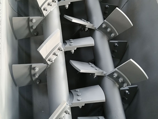 双轴搅拌装配现场